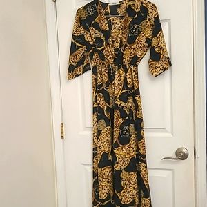 Roni Cheetah Print V Neck Half Sleeve Midi Dress